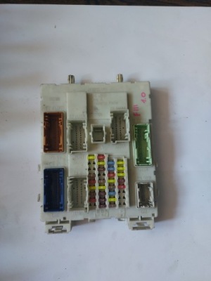 Коробка запобіжників bsi ford focus mk3 f1ft-14a073-dd фото №1