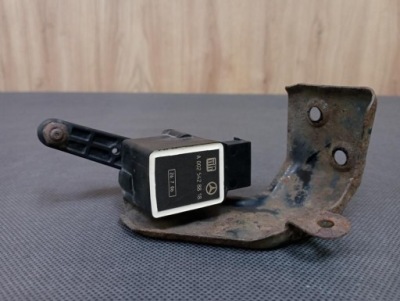 Mercedes slk r171 датчик задняя выравнивание высоты лампа a0025428818 фото №1