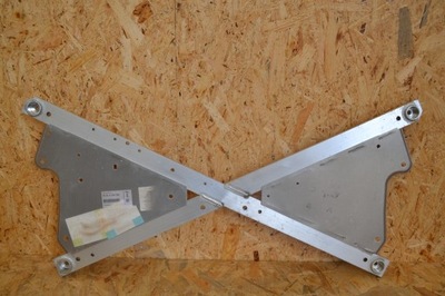 Bmw i3 підсилювач розпірка балка фото №1