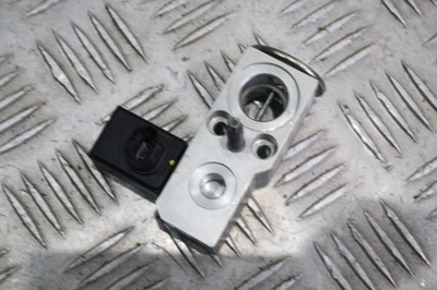 Клапан клапан радіатора bmw g09 xm 9496916 фото №1