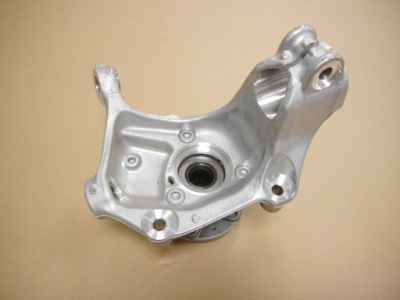 Audi tt 8s поворотный кулак перед левая 8s0407253f фото №1