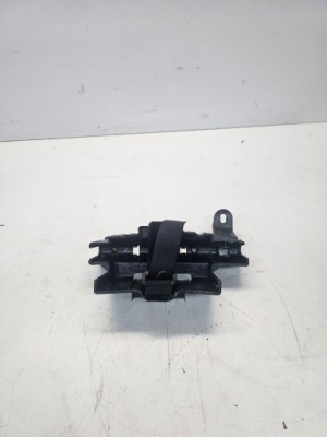 Кронштейн кронштейн домкрата audi a3 8v 8v3012635b фото №1