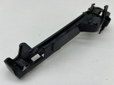 Volvo v90 напрямна бампера правий перед 31663021 фото №1