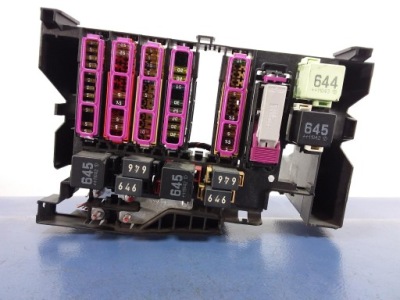 Audi a8 d4 4h коробка запобіжників 4h0907348c фото №1