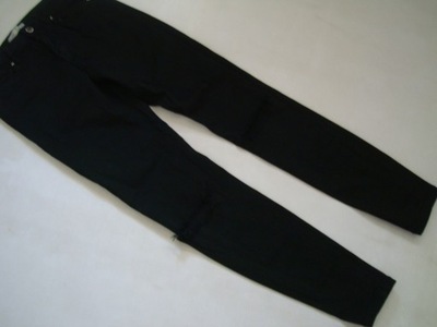 CZARNE spodnie jeansy BERSHKA r.34/36
