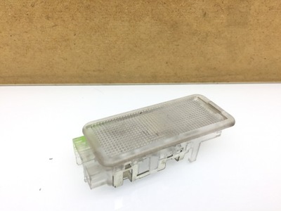 Peugeot 508 i лампа освітлення салону фото №1