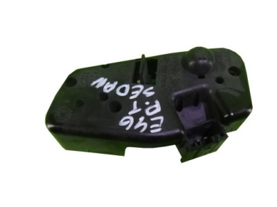 PLASTIK LAMPY OBUDOWA ŻARÓWEK PRAWY TYŁ BMW 3 E46