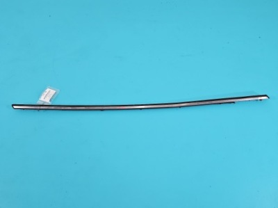 Молдинг дверь перед левая mercedes 123 фото №1