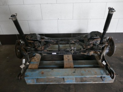 Volvo v40 ii підрамник балка підвіска важіль задня фото №1