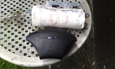 Focus mk1 lift - подушка водитель пассажир подушка безопасности фото №1