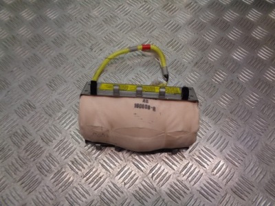 Подушка подушка безпеки пасажира toyota yaris 1.4 d 821400d фото №1