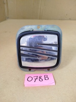 Ручка кнопка открывания крышки багажника seat cordoba фото №1