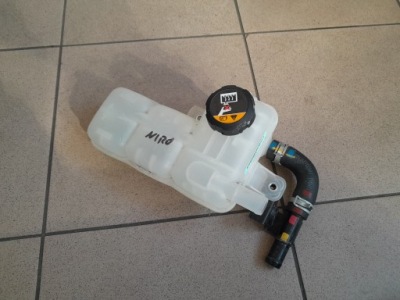 Kia niro 2016-22 бачок розширювальний рідина фото №1