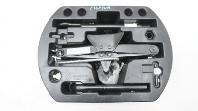 Вкладыш багажника кулиса ушко renault captur 1 995040911r 995502180r фото №1