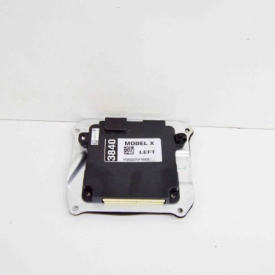 Модуль передніх лівих двері tesla model x 104141900b 18033170 245kw 2018 фото №1