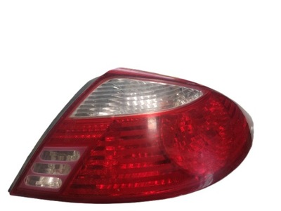 Лампа правый задняя kia rio sedan фото №1