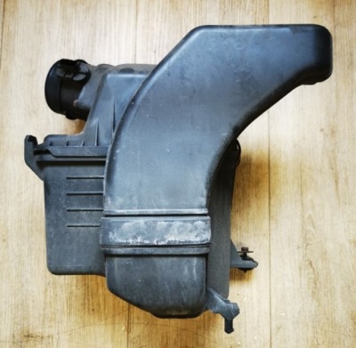 Kia sportage iii 2.0 crdi корпус фільтра повітря + витратомір фото №1