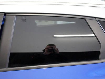 Стекло дверь левая задняя renault captur ii 19- r. фото №1