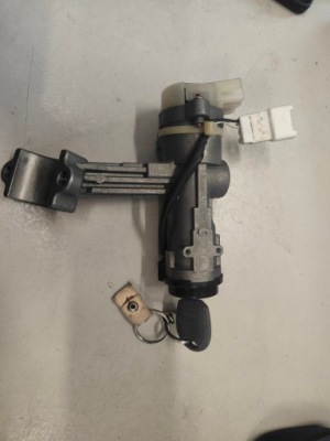 Замок запалювання ключ вкладка kia picanto i 2003-2007 фото №1