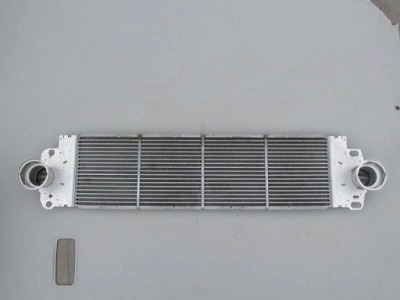 Vw t5 2.5 tdi радіатор інтеркулер фото №1
