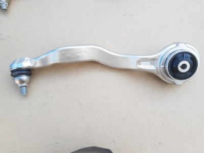 Mercedes s w223 4 matic важіль правий перед фото №1