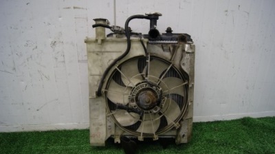 Радиатор воды с вентилятор citroen c1 16360-0q010-00 фото №1