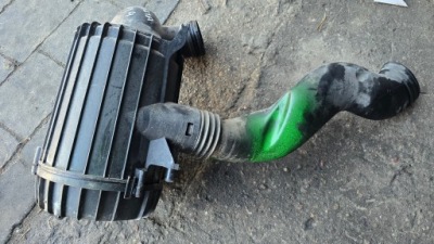 Корпус фільтра повітря труба впуску lancia delta iii 1.4 turbo фото №1