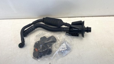 Mercedes sprinter 907 910 патрубок шланг заливна горловина adblue a9104700100 фото №1