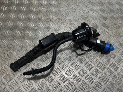 Трубка заливна горловина adblue mercedes e-klasa w213 a2134705201 фото №1