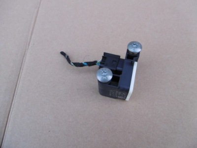 Датчик ударний боковий bmw e90 e91 e70 e71 e81 e82 e83 e84 e87 фото №1