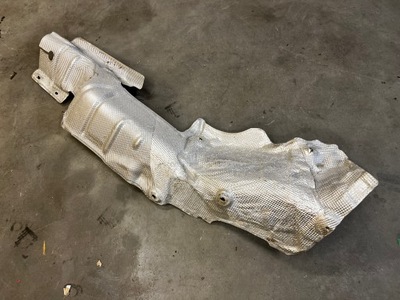 Лист защита тепловая mercedes gls x166 450 3.0 b v6 фото №1