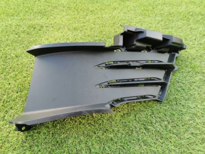 Seat cupra born решётка  решётка бампера левая фото №1