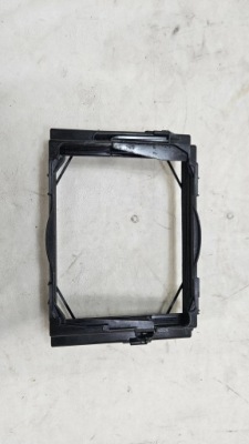 Захист радіатора акумулятора volvo xc90 plagin 32382136 фото №1