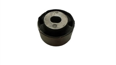 Jaguar xf xe f-pace втулка задний рамы c2p17594 фото №1