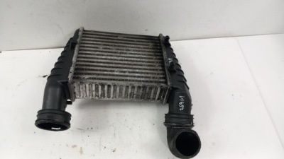 Vw passat b5 1.9 tdi интеркулер 8d0145805c фото №1