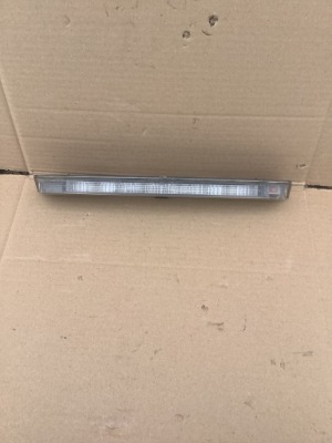 Третий свет стоп citroen c4 i c5 iii kombi оригинал psa 9689043280 фото №1