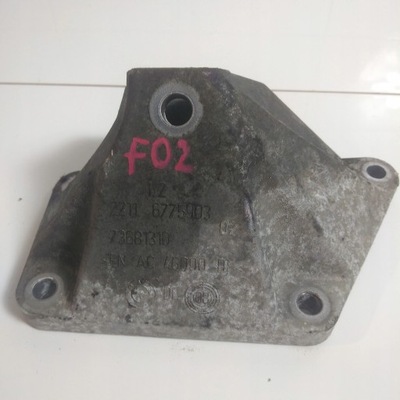 Подушка двигуна 6775903 bmw f02 фото №1