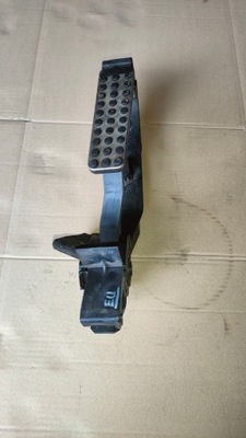 Педаль газу гальма автоматична коробка передач mercedes a1682904101 фото №1