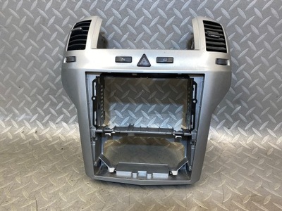 Рамка корпус панель радіо opel zafira ii b срібляста 13162556 фото №1