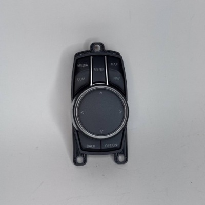 Bmw 1 f20 f21 2017 панель радіо фото №1