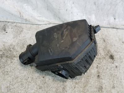 Корпус фільтра повітря volvo v60 s60 ii 2.0 d фото №1