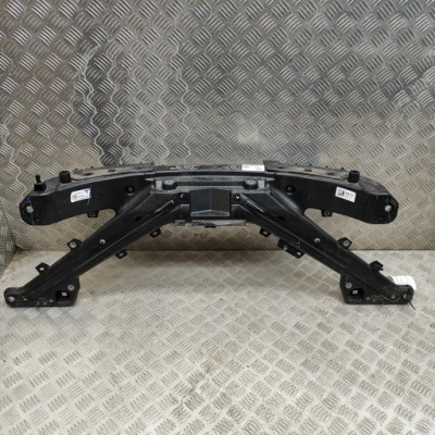 Tesla model 3 2023 панель кріплення радіатора / верх фото №1