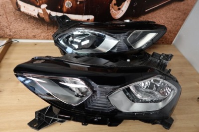 Citroen ds3 crossback левая i правая обычная лампа фото №1