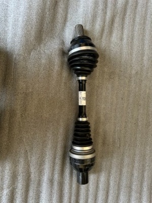 !a1773300801 приводной вал правая mercedes gla ! фото №1