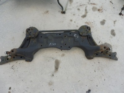 Підрамник, підрамник, балка підвіска перед carina e фото №1