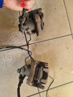 Суппорт тормозной задняя левый правый citroen c3 picasso фото №1