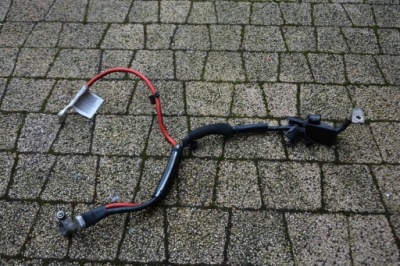 Клема акумулятор плюсова vw passat b8 5q0971228k фото №1