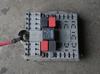 Коробка предохранителей fiat 46760257 фото №1