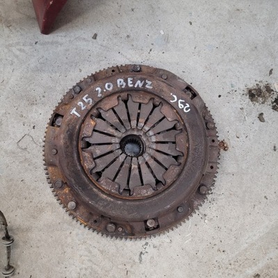 Toyota avensis t25 сцепление двухмассовый маховик 2.0 b фото №1