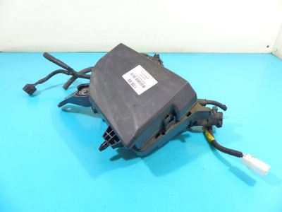 Коробка запобіжників suzuki kizashi 36068-57l10 фото №1